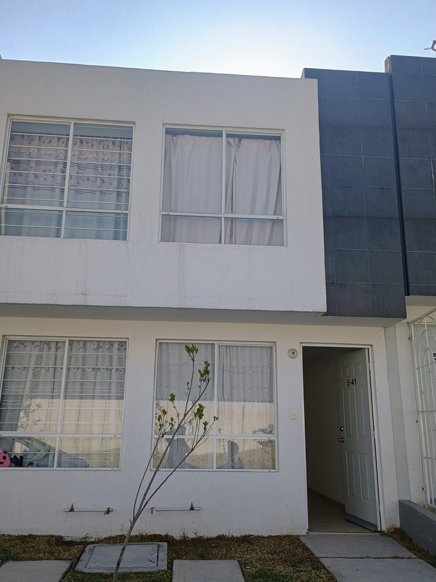 Casa en venta en Los Héroes Chalco III, Chalco — foto 1 de 18
