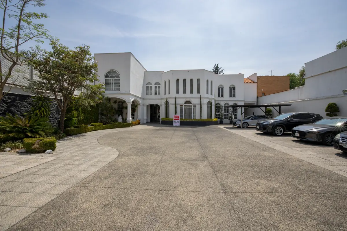 Casa en venta en Jardines del Pedregal, Álvaro Obregón — foto 1 de 35