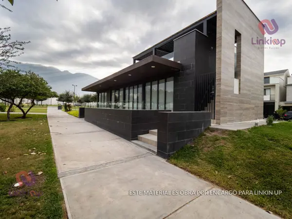 Casa en renta en Montenova, García — foto 3 de 29