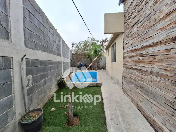 Casa en venta en Alta Villa, García — foto 2 de 11