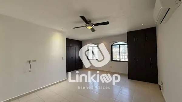 Casa en venta en Misión de la Silla, Guadalupe — foto 3 de 19