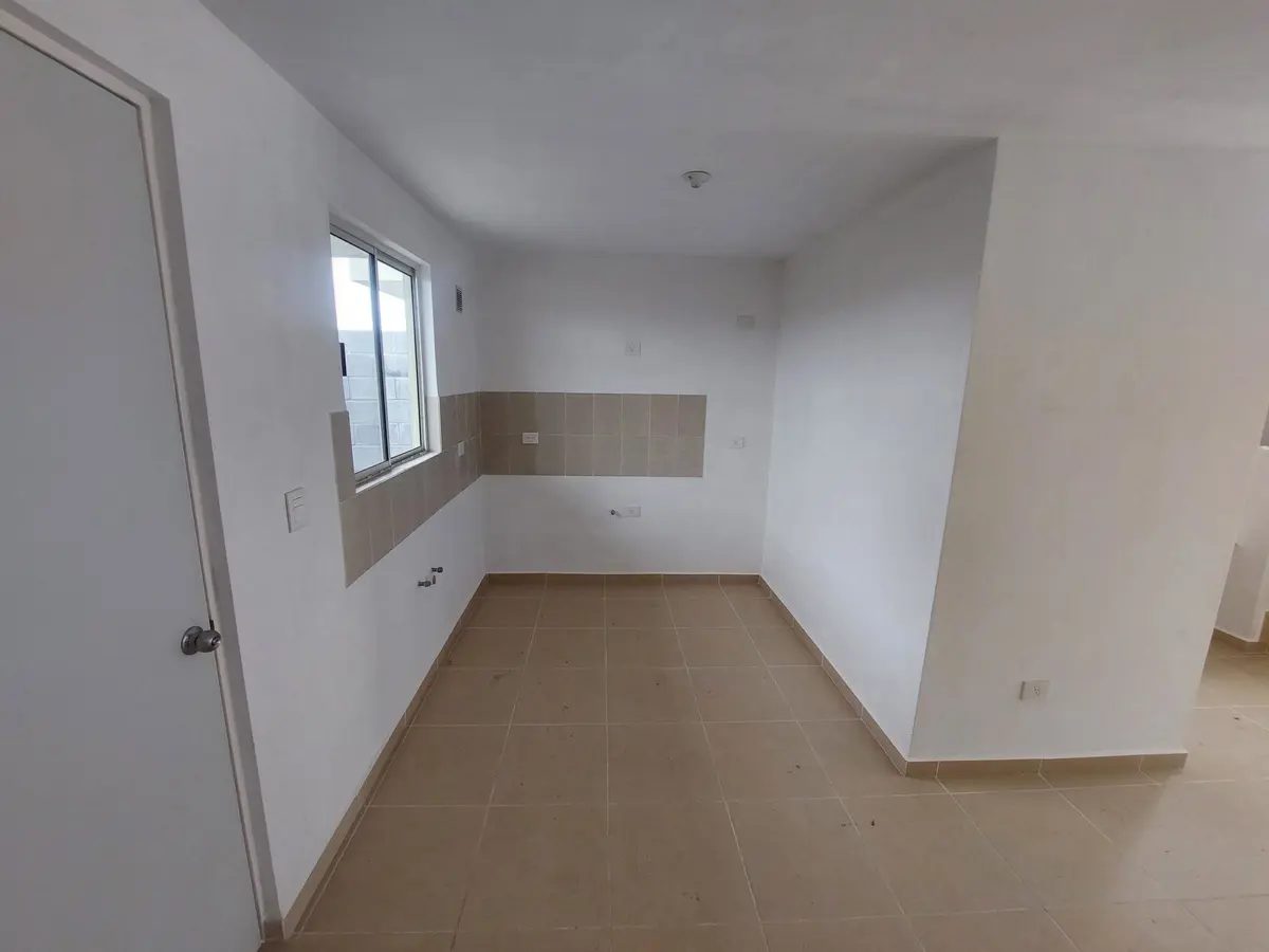 Casa en renta en Bosques de Castilla, Salinas Victoria — foto 1 de 22