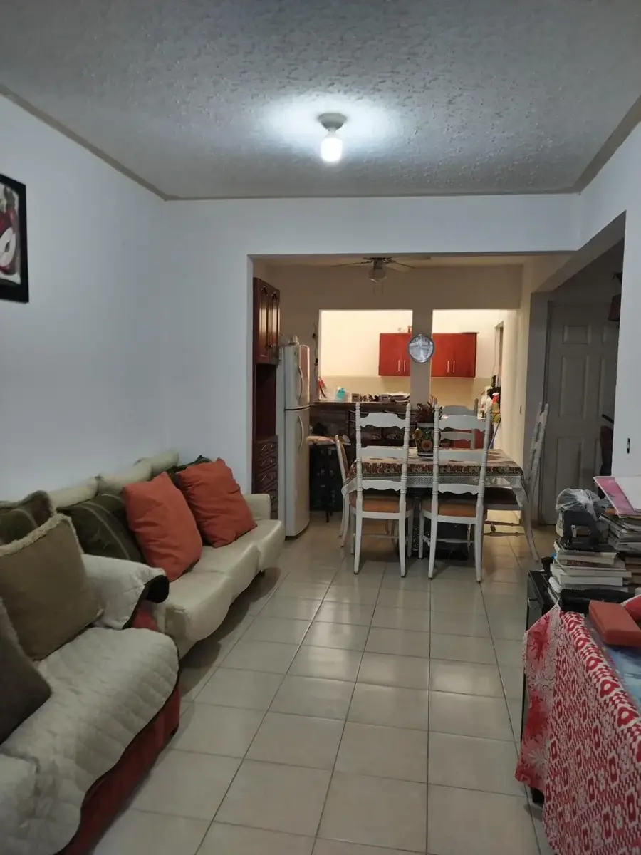 Casa en venta en Los Nogales, San Juan del Río — foto 1 de 6
