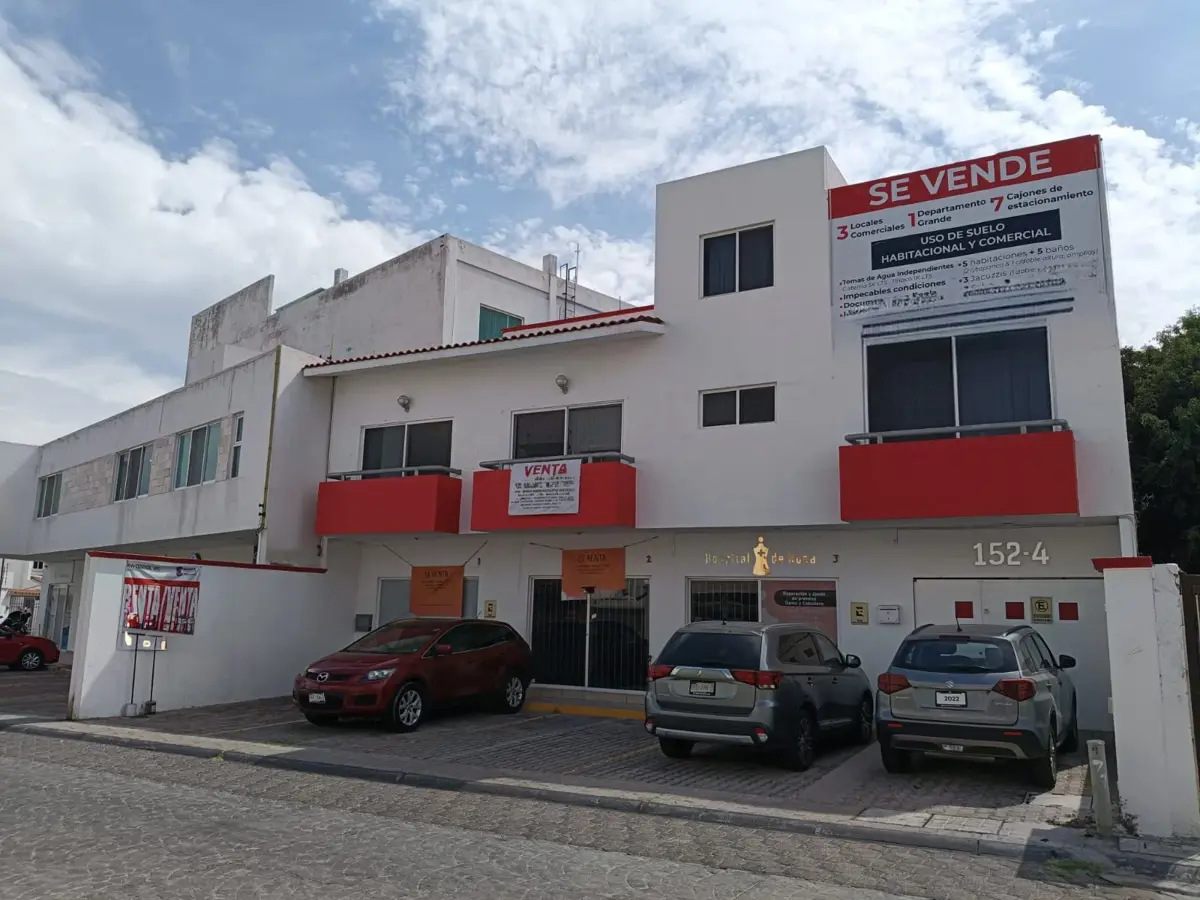 Edificio en venta en Milenio III, Querétaro — foto 1 de 46