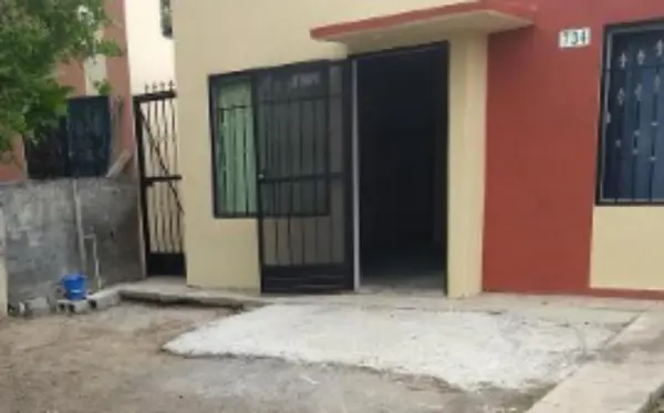 Casa en venta en Toboganes, Nuevo Laredo — foto 3 de 10