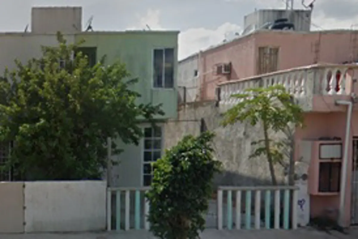 Casa en venta en La Guadalupana, Solidaridad — foto 1 de 28