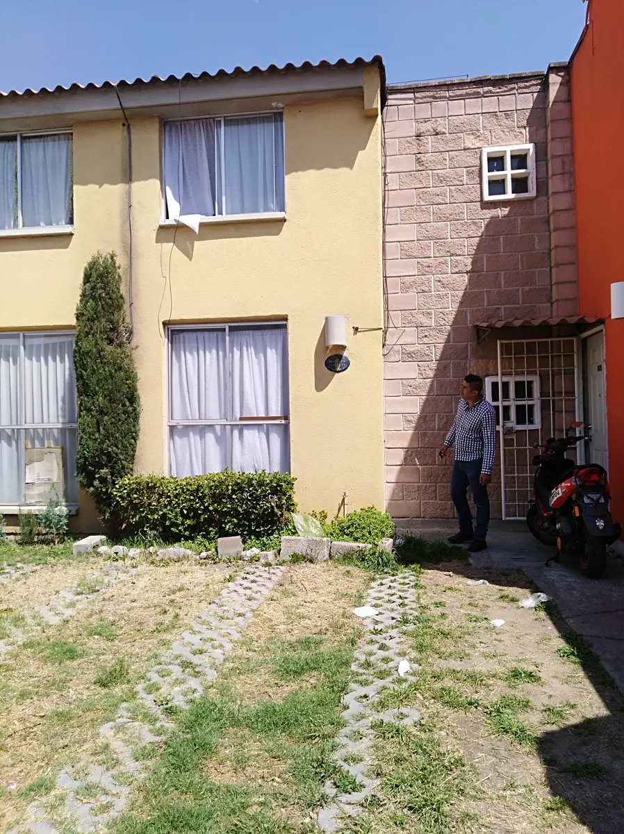 Casa en venta en Hacienda las Palmas I y II, Ixtapaluca — foto 1 de 8