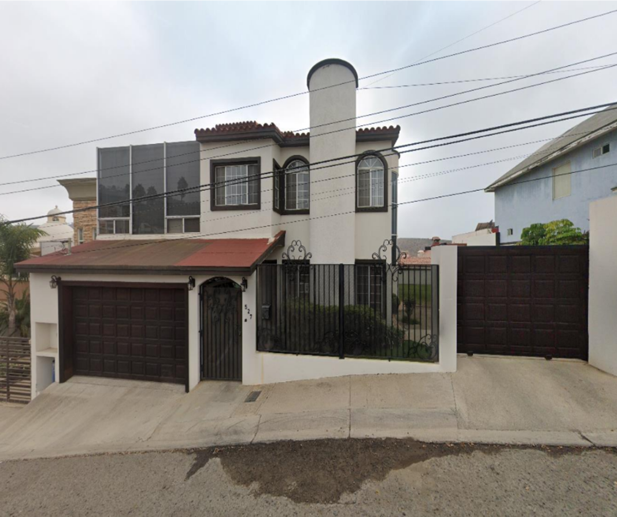 Casa en venta en Moderna, Ensenada — foto 1 de 10