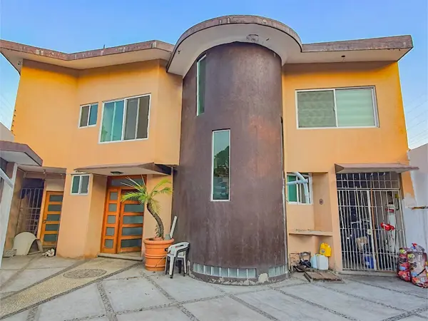 Casa en venta en Sumiya, Jiutepec — foto 2 de 25