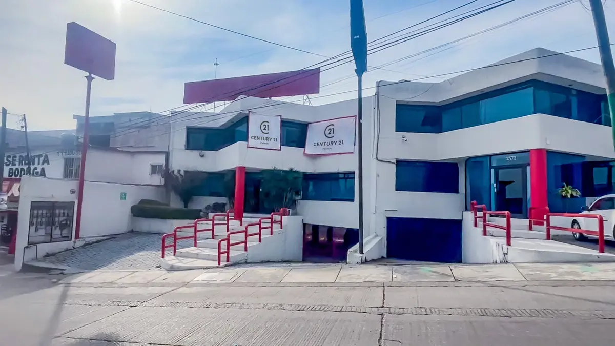 Oficina en renta en San Cristobal, Cuernavaca — foto 1 de 40