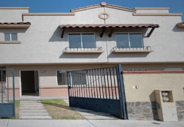 COMPRALE DIRECTO AL BANCO LA CASA DE ENTREGA INM EN REAL MADEIRA, PACHUCA HGO.
