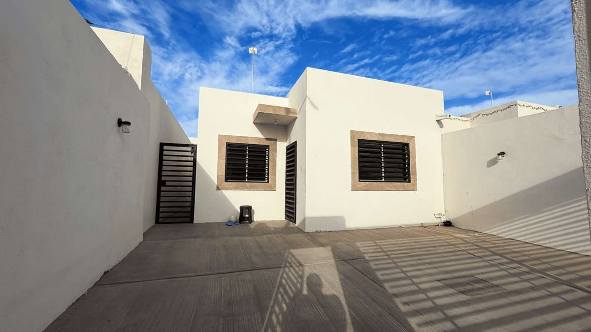 Casa en renta en Altamira Residencial, La Paz — foto 1 de 12