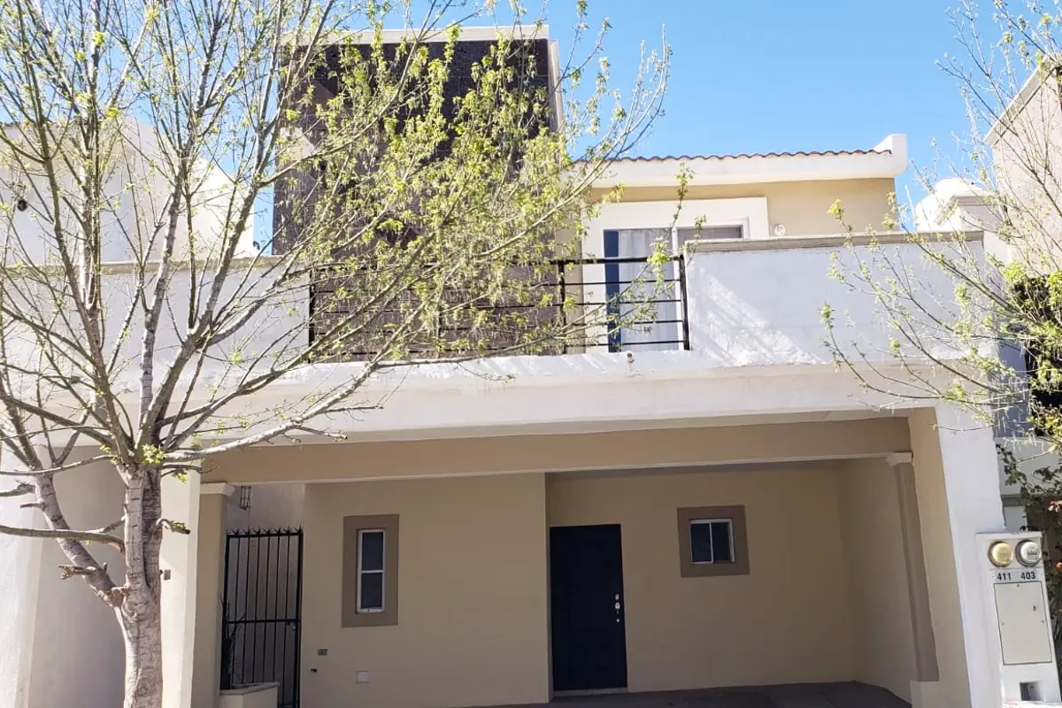 Casa en renta en Portal de las Lomas, Saltillo — foto 1 de 16