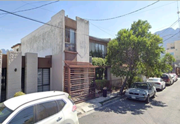 Casa en venta en Mitras Norte, Monterrey — foto 2 de 11
