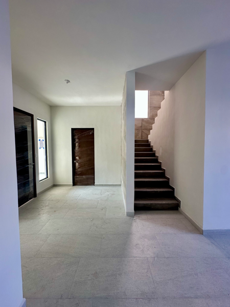 Casa en venta en Valle de Fontanna, Ramos Arizpe — foto 2 de 16
