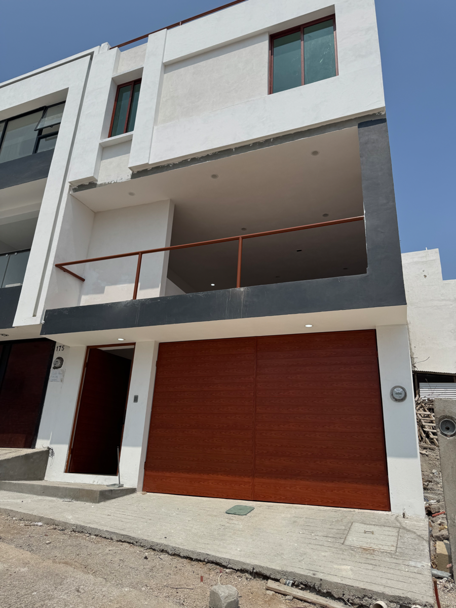 Casa en venta en Valle Dorado, Tuxtla Gutiérrez — foto 1 de 28