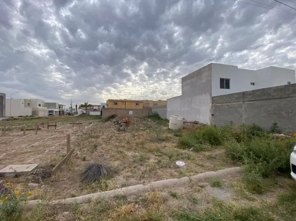 Terreno en venta en Las Quintas, Torreón — foto 2 de 2