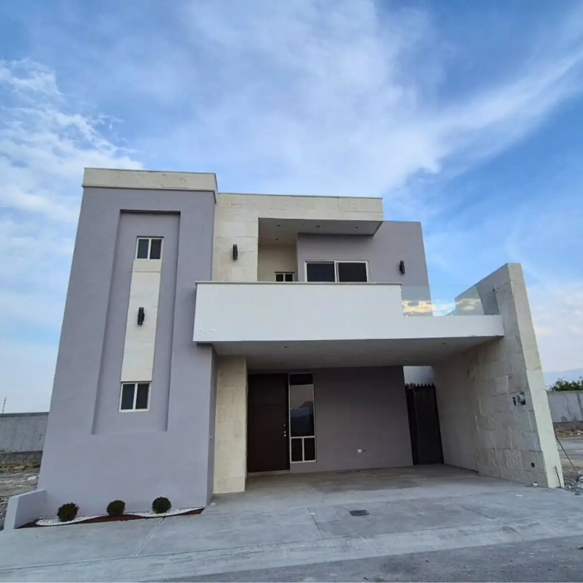 Casa en venta en Villa Fontana, Saltillo — foto 1 de 25