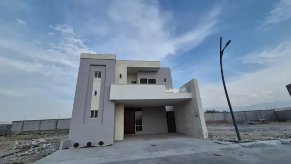 Casa en venta en Villa Fontana, Saltillo — foto 2 de 25