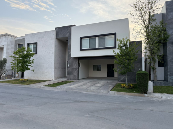 Casa en renta en Residencial Peña Alta