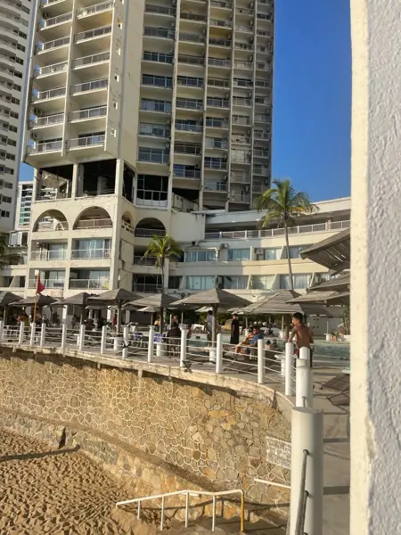 Edificio en venta en Club Deportivo, Acapulco de Juárez — foto 2 de 48