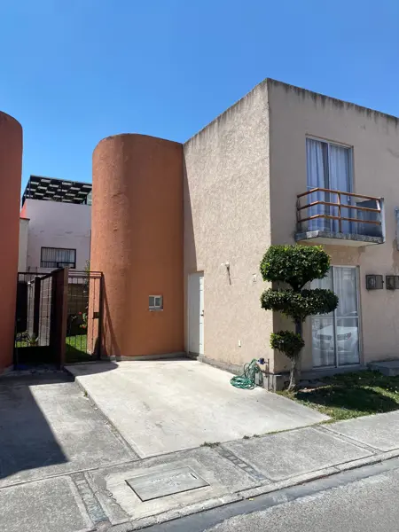 Pequeña Casa en Fraccionamiento