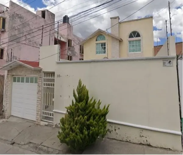 HERMOSA CASA EN COLONIA CABAÑITAS, PACHUCA.
