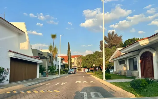 Casa en venta en Residencial Victoria, Guadalajara — foto 2 de 10