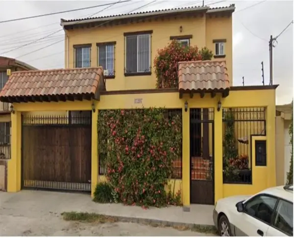 PRECIOSA CASA EN CONSTITUYENTES, TIJUANA.