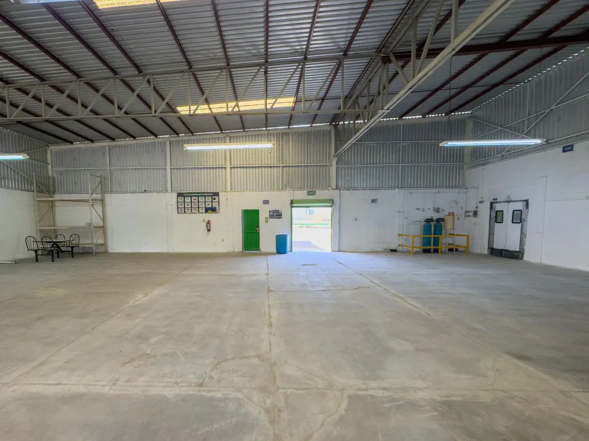 Bodega en renta en San Pedro o el Saucito (San Pedro el Saucito), Hermosillo — foto 1 de 16