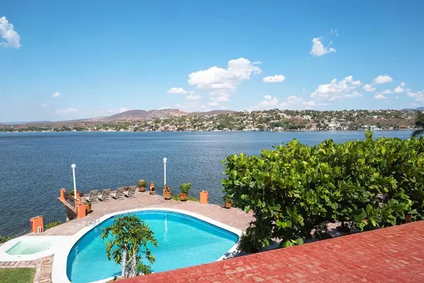 Casa en venta en Tequesquitengo, Jojutla — foto 2 de 11