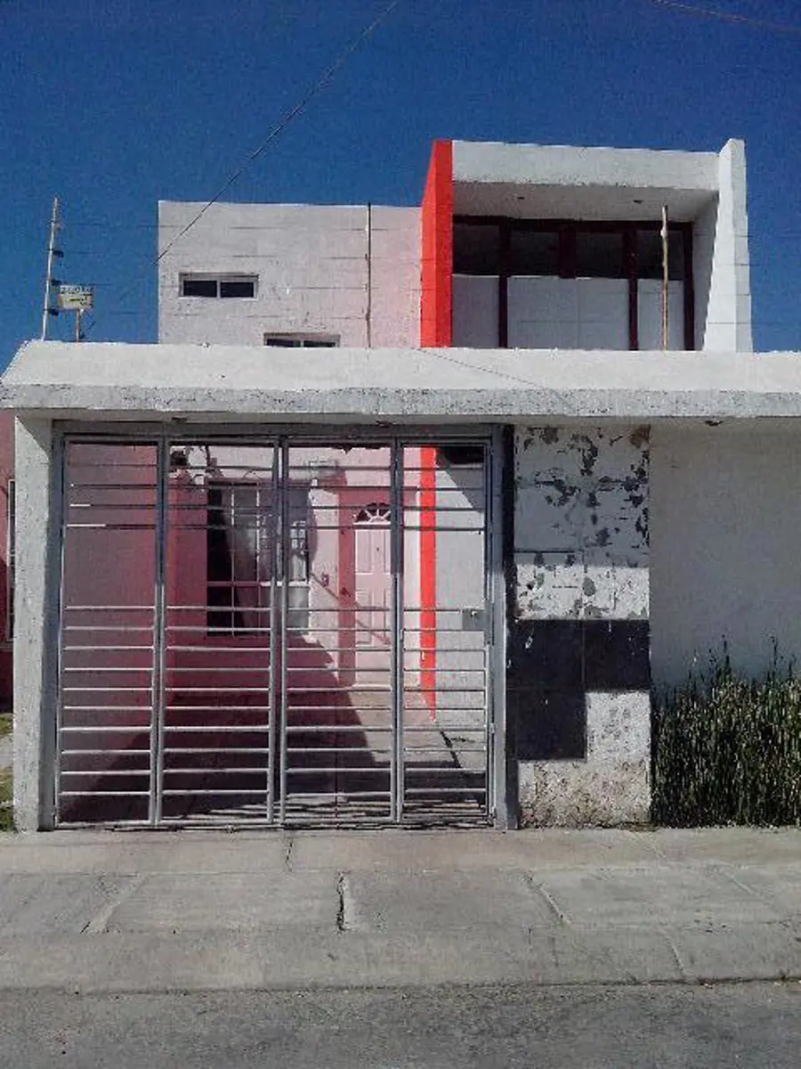 Casa en venta en Villas de la Hacienda, Tlajomulco de Zúñiga — foto 1 de 12