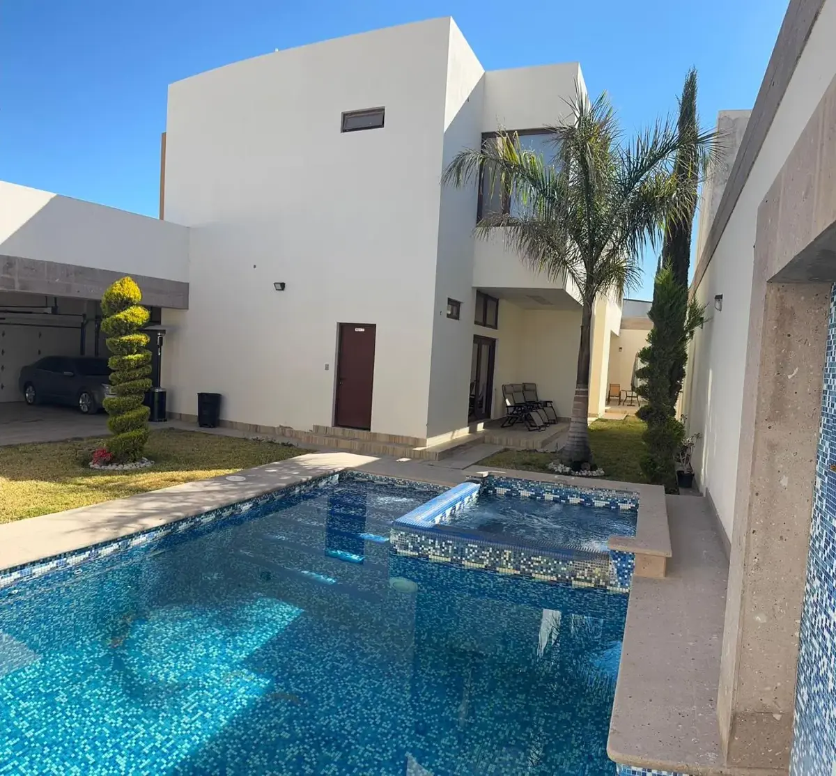 Casa en venta en Hacienda del Rosario, Torreón — foto 1 de 17