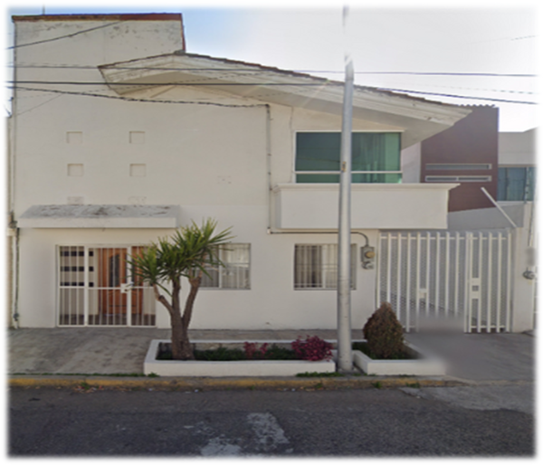 VENTA DE PRECIOSA CASA EN JARDINES DE SAN MANUEL, PUEBLA