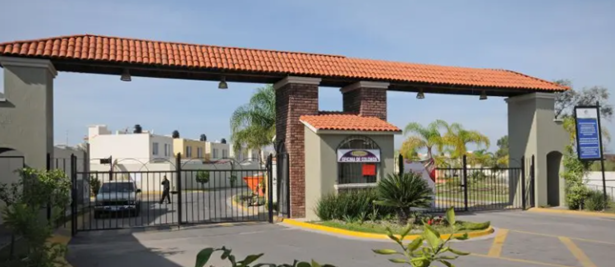 Casa en venta en Hacienda Del Real, Tonalá — foto 1 de 3