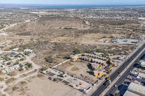 Terreno en venta en Los Tabachines, La Paz — foto 3 de 10