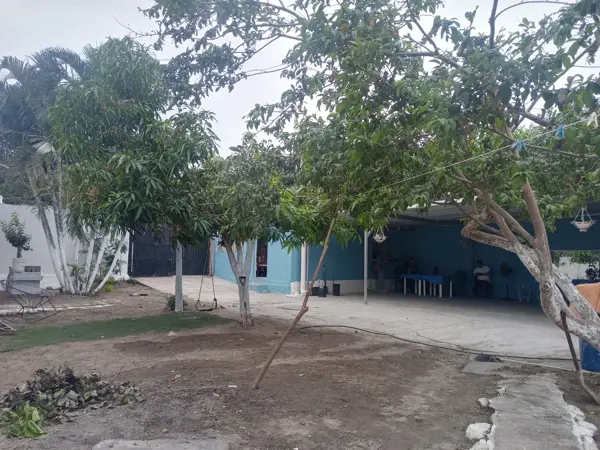 VENDO TERRENO CON CONSTRUCCION AL PONIENTE DE LA CIUDAD