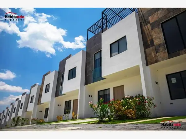 Casa en venta en Lomas de Angelópolis, Ocoyucan — foto 2 de 29