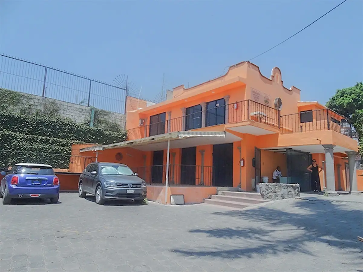 Edificio en renta en Jacarandas, Cuernavaca — foto 1 de 22