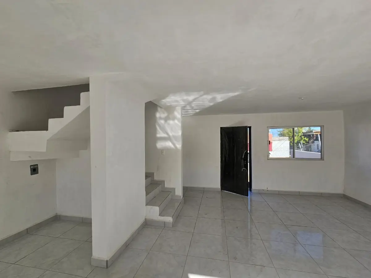 Casa en venta en Vista Hermosa, Saltillo — foto 1 de 12
