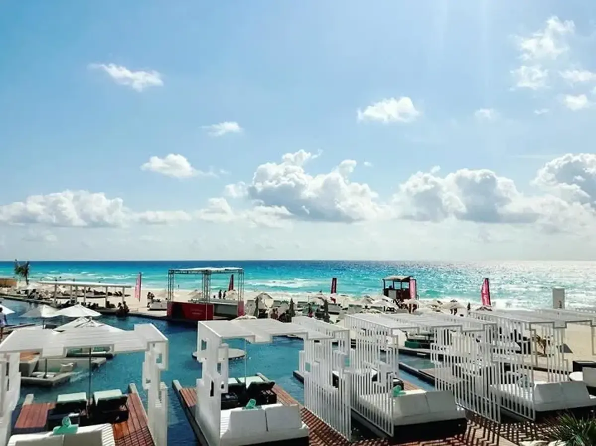 Hotel en venta en Cancún Centro, Benito Juárez — foto 1 de 12