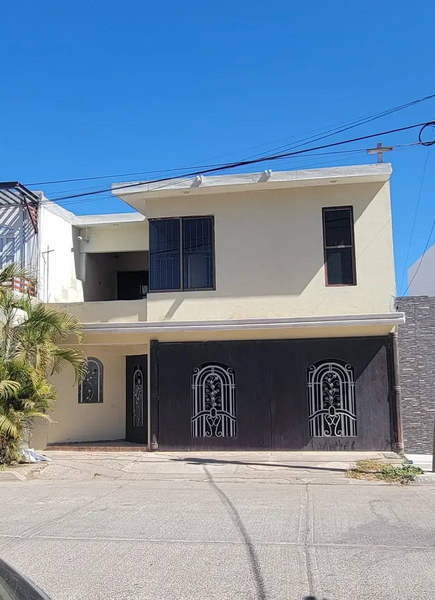 Casa en venta en ISSSTESIN, Culiacán — foto 1 de 16