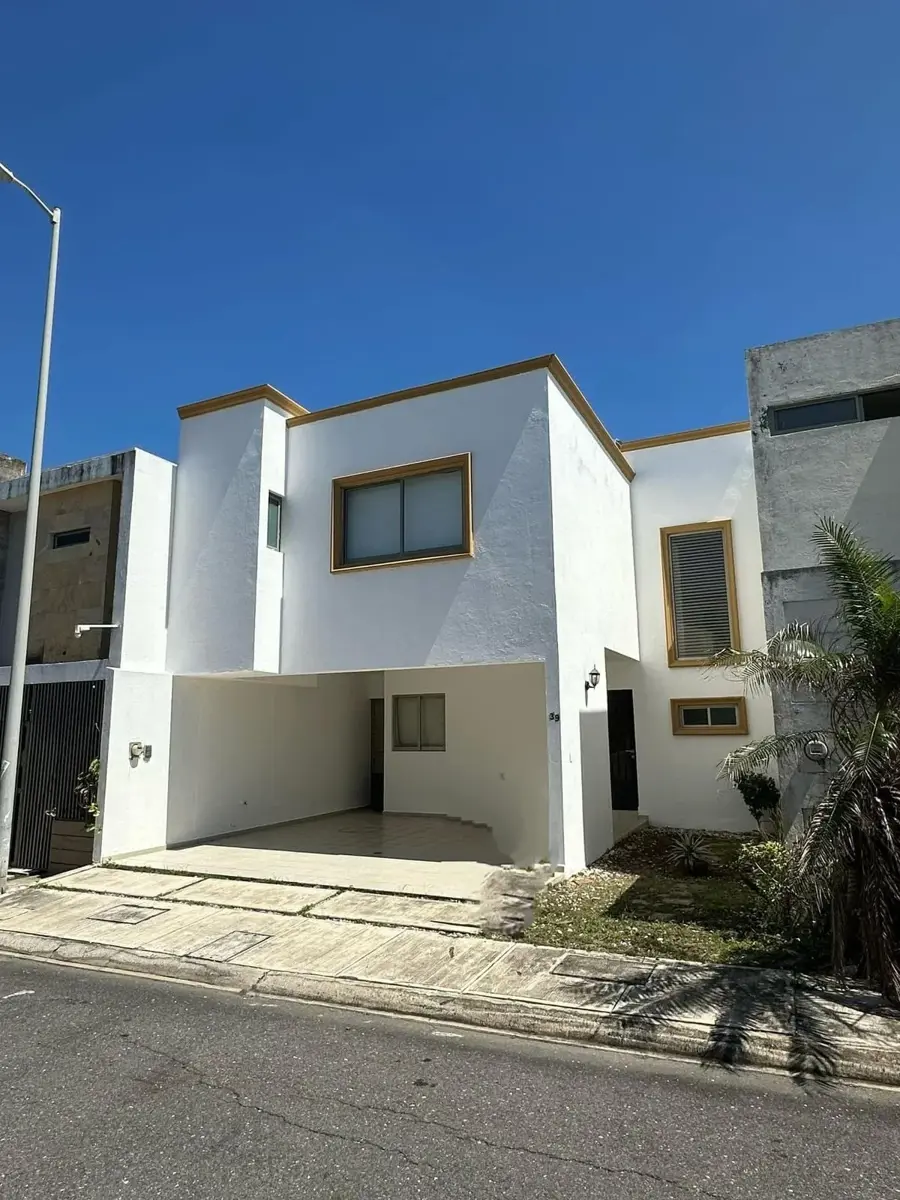 Casa en renta en Lomas de la Rioja, Alvarado — foto 1 de 8
