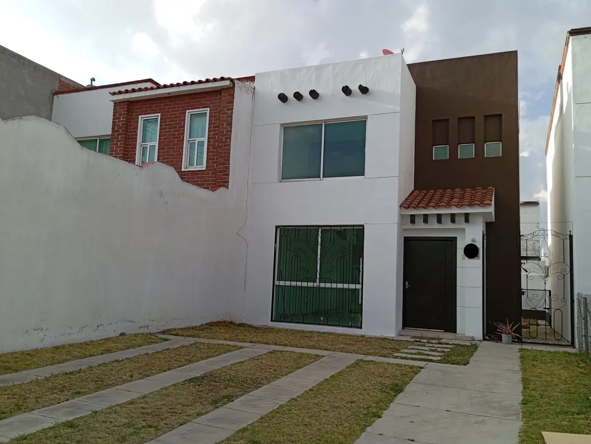 Casa en renta en Urbano Bonanza, Metepec — foto 1 de 12