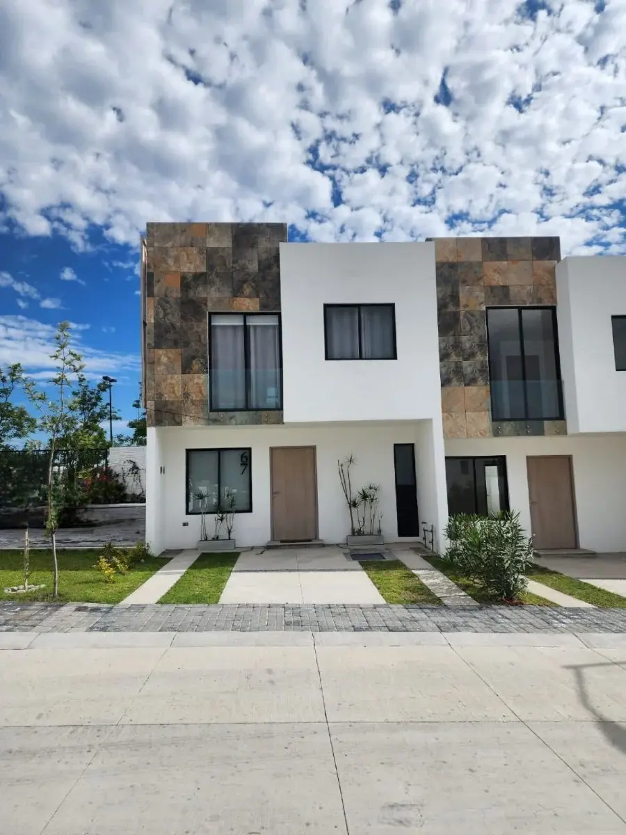Casa en venta en Lomas de Angelópolis, Ocoyucan — foto 1 de 29