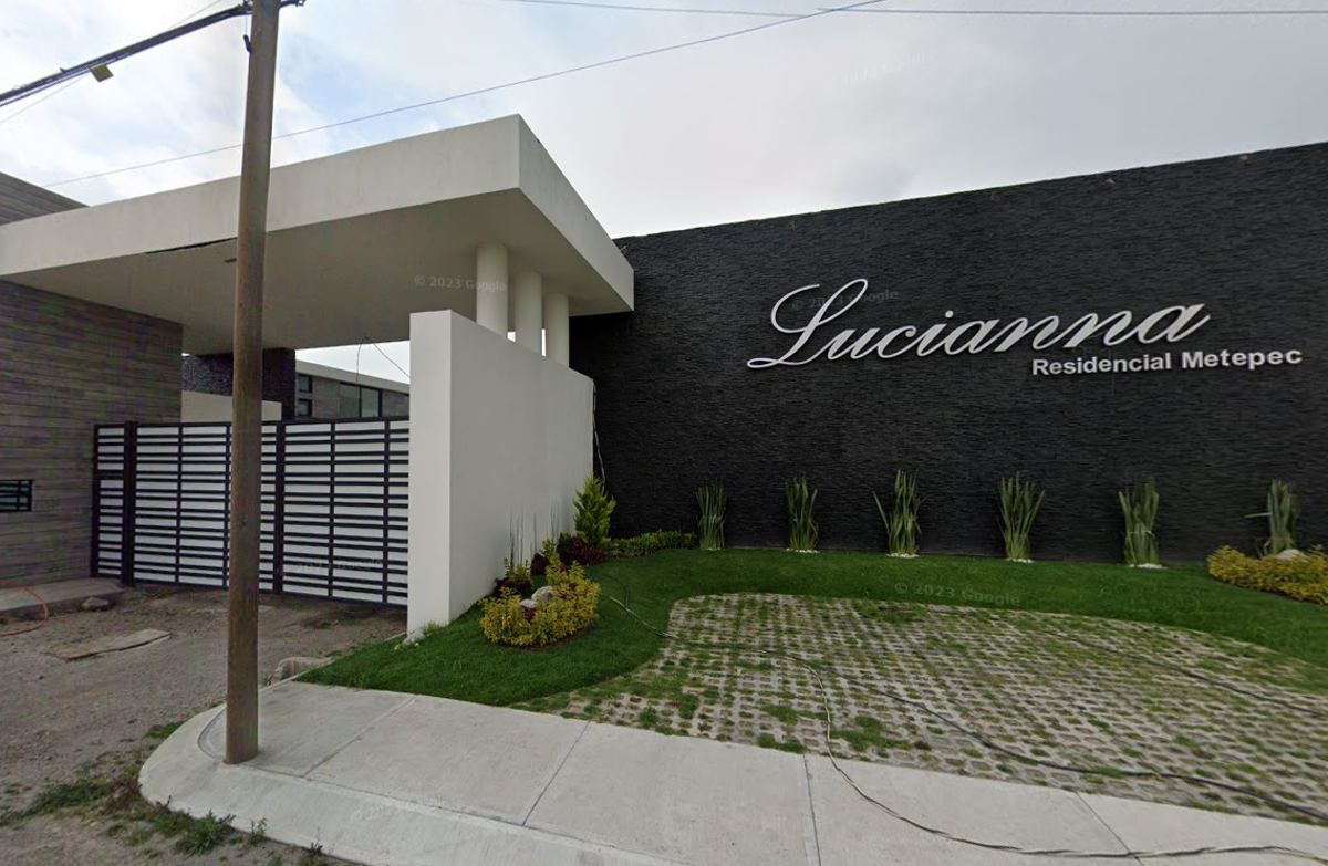 Casa en venta en Agrícola Lázaro Cárdenas, Metepec — foto 1 de 2