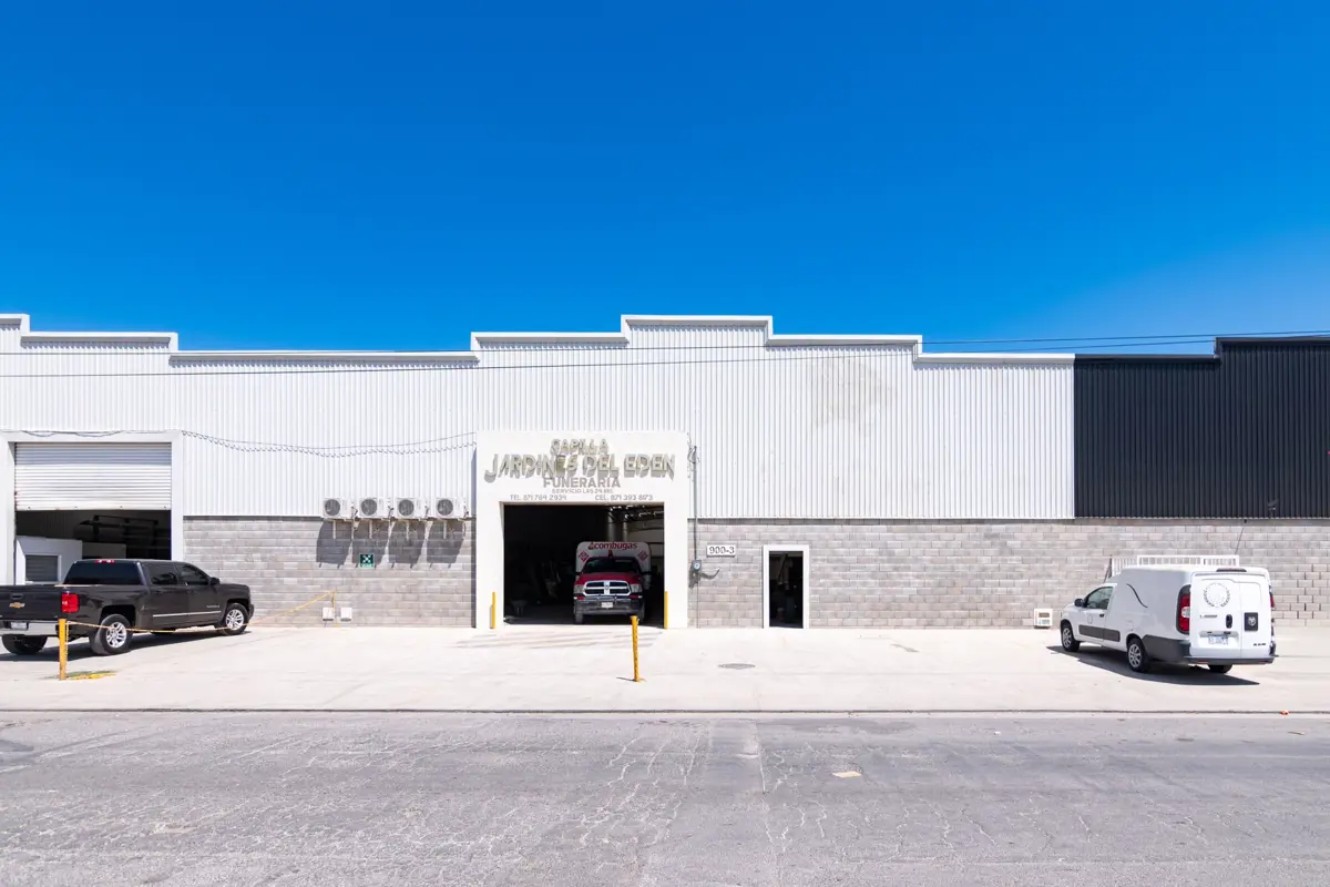Renta de Bodega Comercial cerca de Alsuper Las Etnias en Torreón
