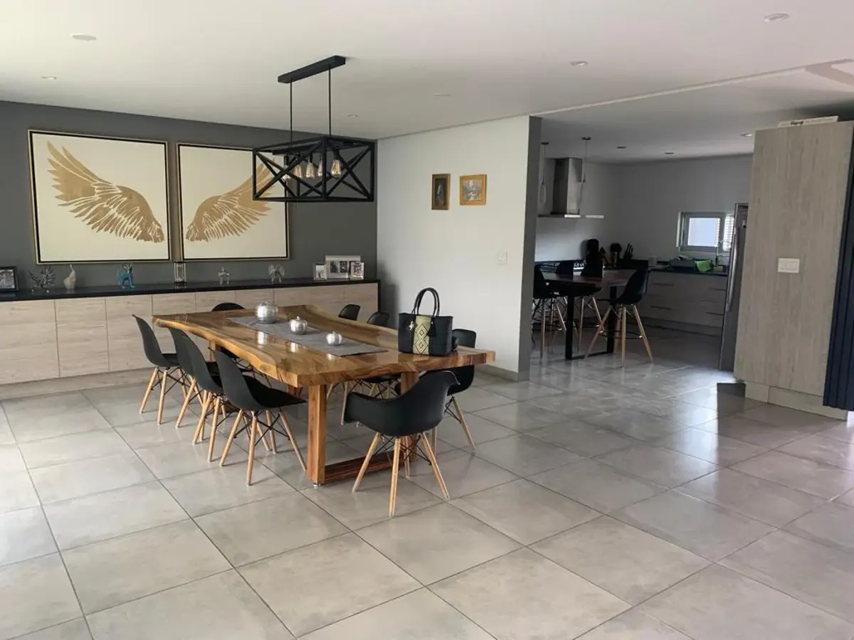 Casa en venta en Residencial las Trojes, Corregidora — foto 1 de 15