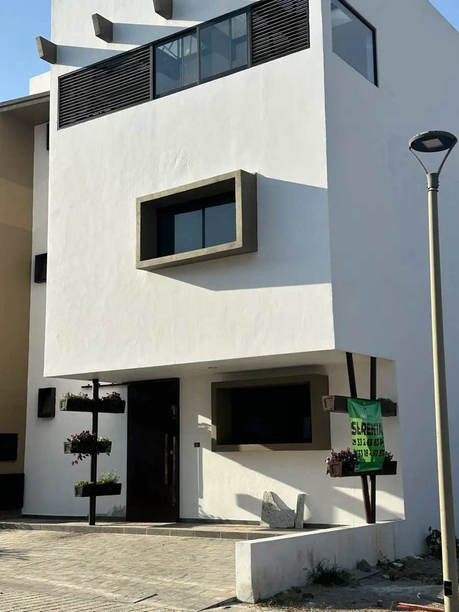Casa en renta en Cerro del Jaguey, San Pedro Tlaquepaque — foto 1 de 18