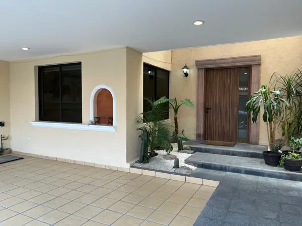 Casa en venta en Fuentes de Angelopolis, San Andrés Cholula — foto 2 de 25